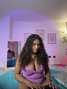 Chatroom XXX en direct de aleja_montiel__