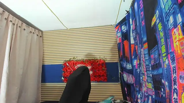 rosse_2504's Live XXX Chat