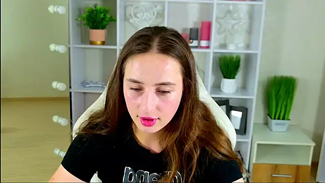 Chatroom XXX en direct de NadinnL