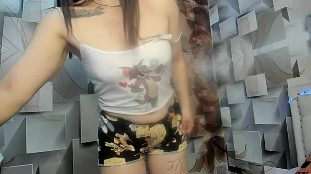 Chatroom XXX en direct de VALENTINA_PURPLE