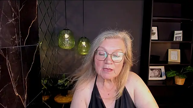 Chatroom XXX en direct de NataliMellow