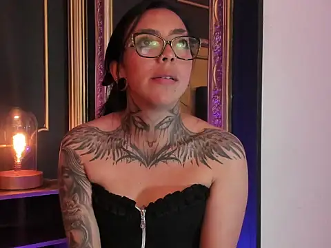 Chatroom XXX en direct de Gahia_Thompson