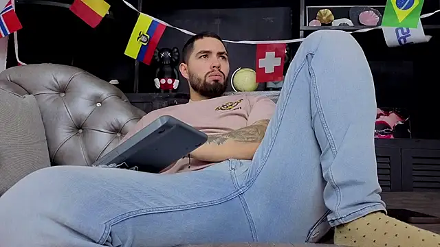 XXX chat uživo modela matteosantos