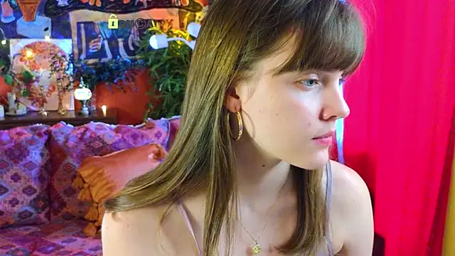 Aurora_vale Chat XXX in diretta