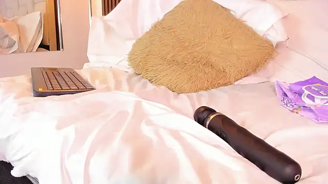 Chatroom XXX en direct de Nicolqueen_