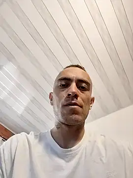 Chatroom XXX en direct de Jasson_king