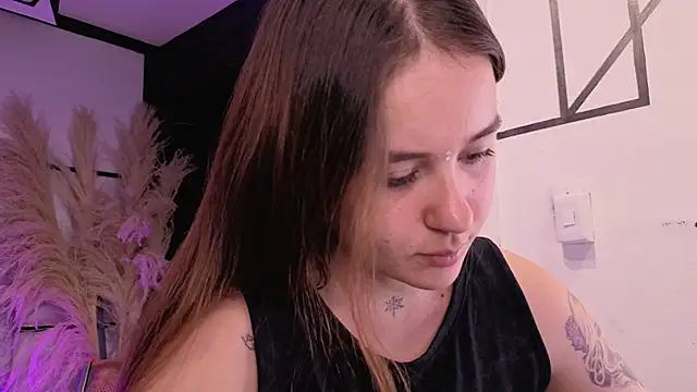 Chat +18 de AlliceLover ao vivo