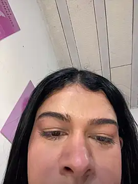 צ'אט XXX בשידור חי של japasex1