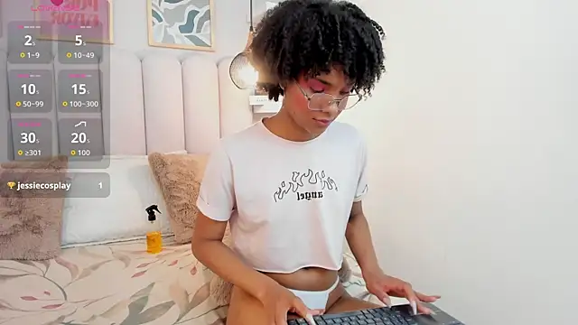 Chat +18 de Megan__Hart_ ao vivo