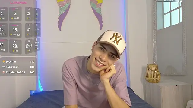 Monyel_Blake Live XXX-chat