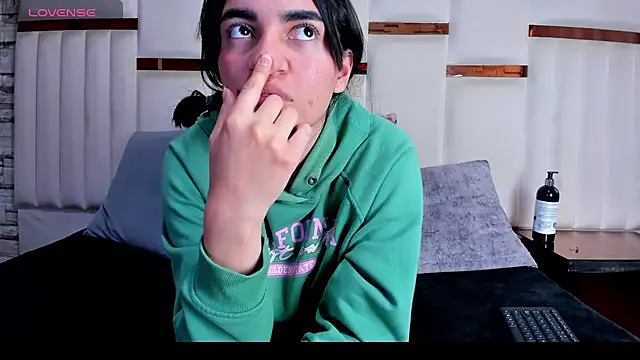 צ'אט XXX בשידור חי של JulietaBlossom