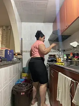 Chat XXX en directo de Carola-Ross
