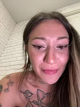 SaintSquirt 라이브 XXX 채팅