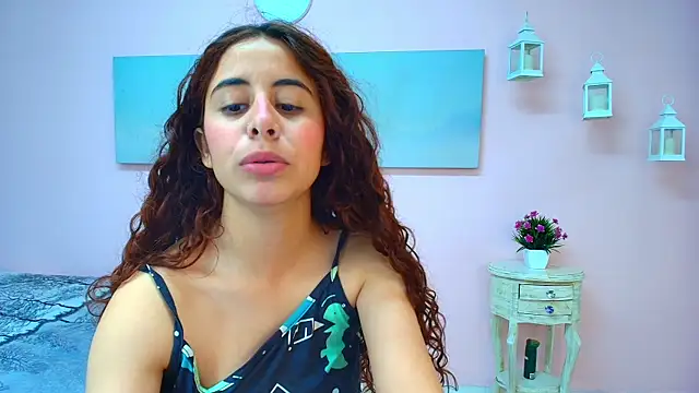 scarlett_clyde 现场XXX聊天