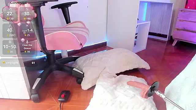 ashleey_doll élő XXX-chatje