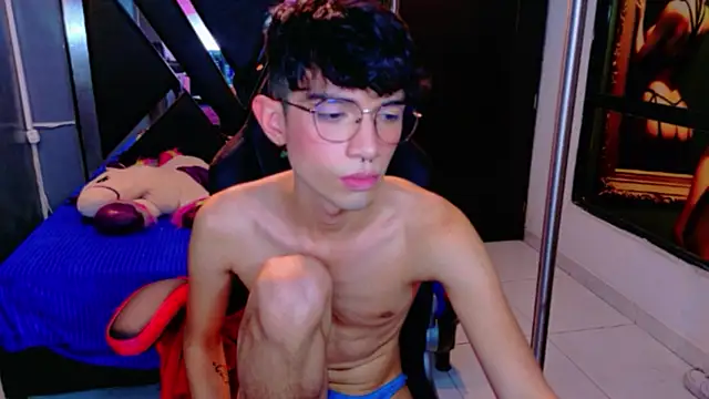 LiamHeatx Live XXX Chat