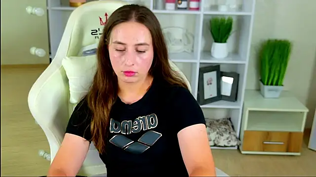 NadinnL 라이브 XXX 채팅
