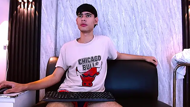 Kevin_Brooks1 Live XXX Chat