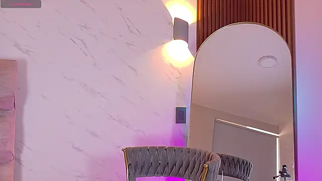 DafneRosse Adlı Modelin Canlı XXX Sohbeti