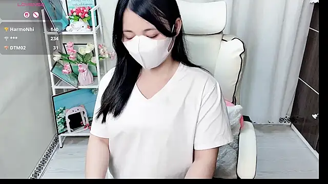 Živý XXX chat Clover_Nhi