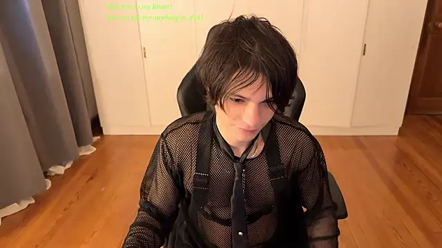 XXX chat uživo modela SasukeUhchiaa