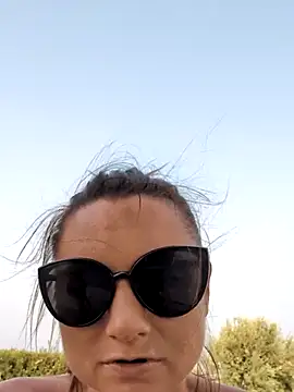 Samira-Summer Live XXX-Chat