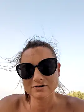 Samira-Summer 라이브 XXX 채팅