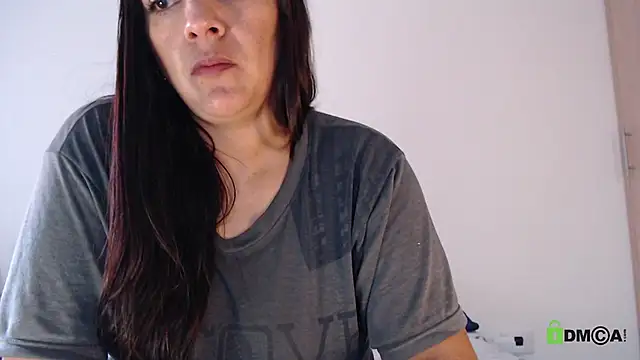 Chat +18 de urcute_kitten ao vivo