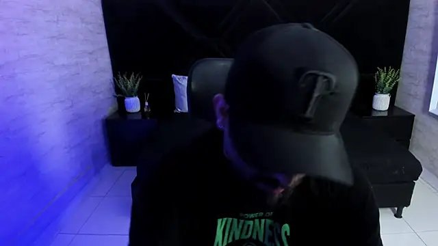 Živý XXX chat jhon_bear03