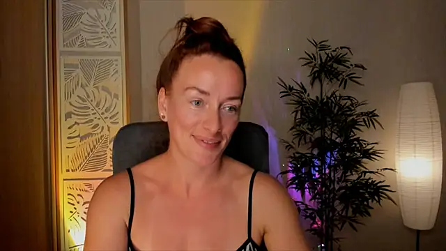 RebeccaMartinez's Live XXX Chat
