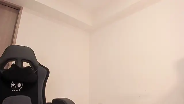 Chat XXX ao vivo de skinnyy__16