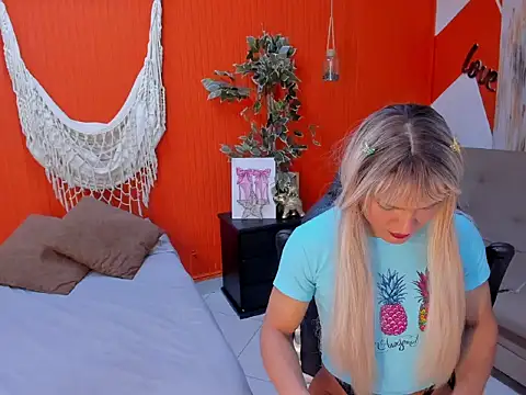 asly_hernandez's Live XXX Chat