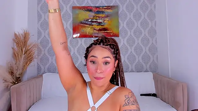 Nikki_Rousmel লাইভ XXX চ্যাট