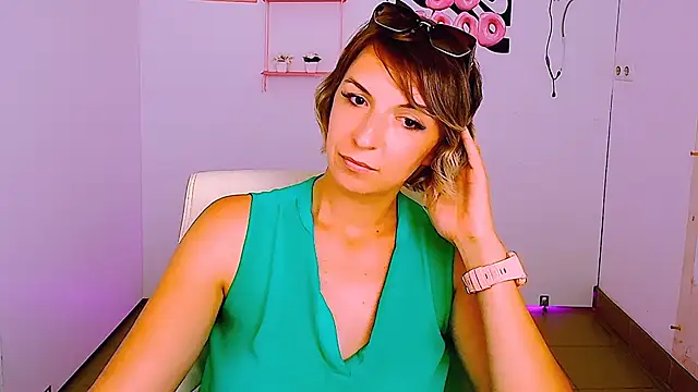 Chatroom XXX en direct de Lana_Foxyy
