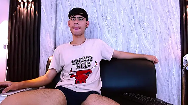 Kevin_Brooks1 – Naživo XXX chat