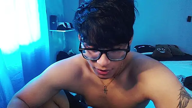 دردشة Mr_yisuzz الجنسية المباشرة