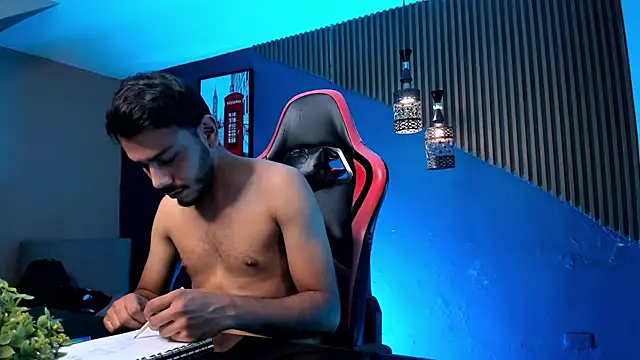 Chat XXX en directo de Boss_Domiinator
