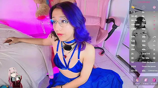 Chat XXX en directo de mitsuri_nyx