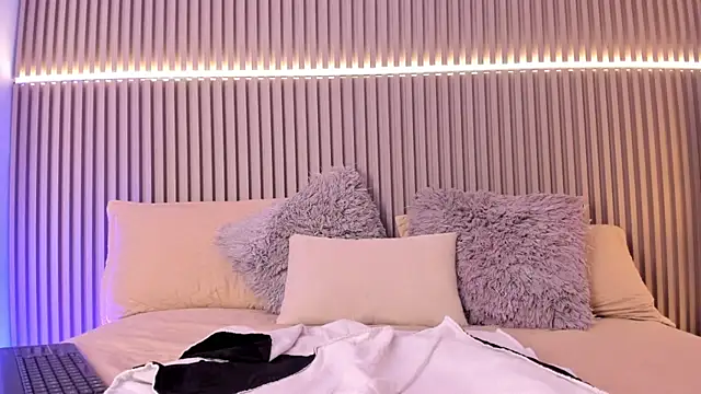Chat +18 de Victoria_Rosee ao vivo