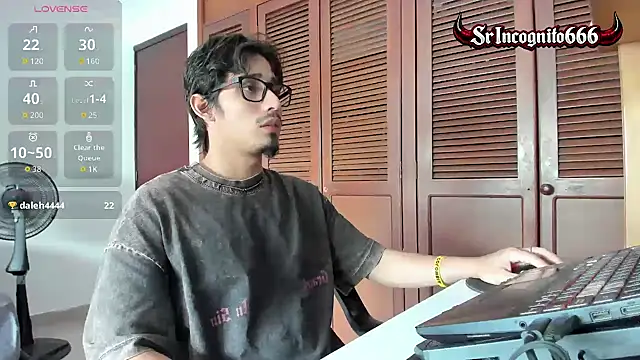 แชท XXX สดของ SrIncognito666