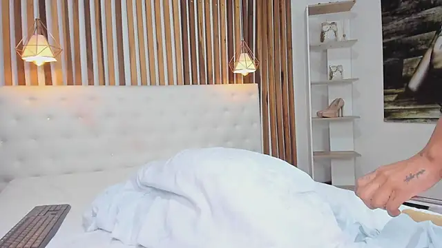 XXX chat uživo modela Cinnamon_Star