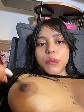 Chat XXX en directo de Naiara_sex