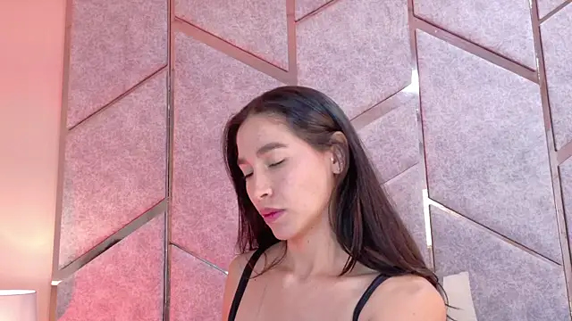 XXX chat uživo modela JuliaaVega