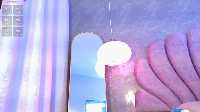 XXX chat uživo modela Bella-Sanders