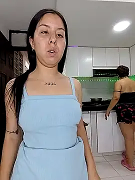 Онлайн чат XXX royalgirls_x