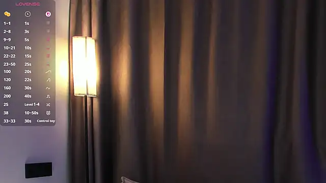 NovaOliphant Live XXX-chat