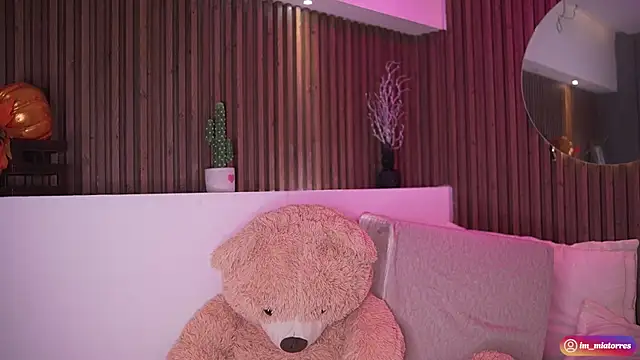 MiaTorres4 লাইভ XXX চ্যাট