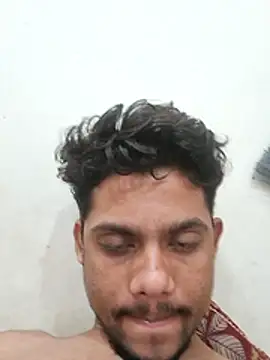 ProperCoach18 Show Webcam