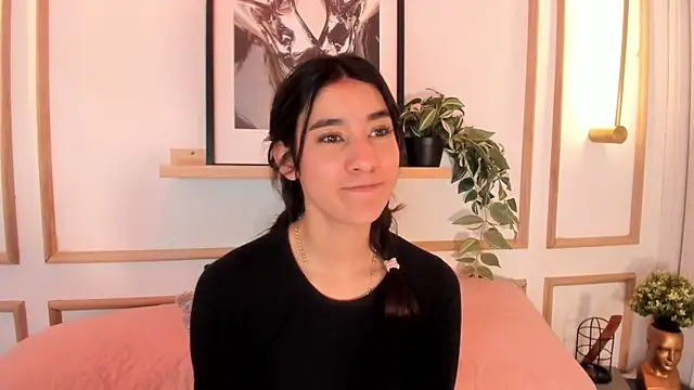 Nanami_ Adlı Modelin Canlı XXX Sohbeti