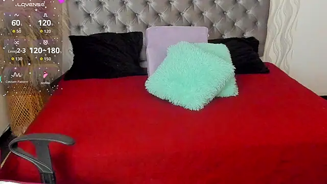 katt_eyes__ Adlı Modelin Canlı XXX Sohbeti